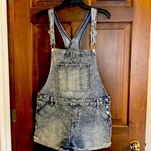 Nobo Relaxed Fit Jean short overalls 5 pockets Loops for belt Junior size 15-17